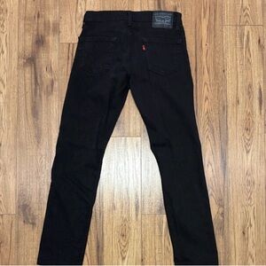 Men's 2 for 1 Levi’s 511 slim straight black and blue pair of jeans